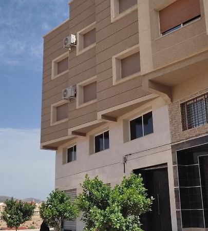 Logement Familial 2 Selouane Екстер'єр фото